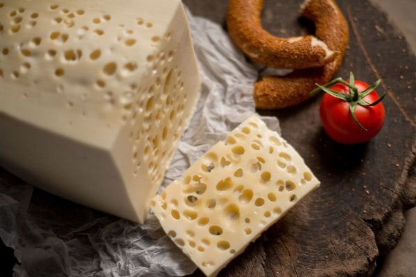 Mihaliç (Kelle) Peyniri 500 Gr Orta Tuzlu