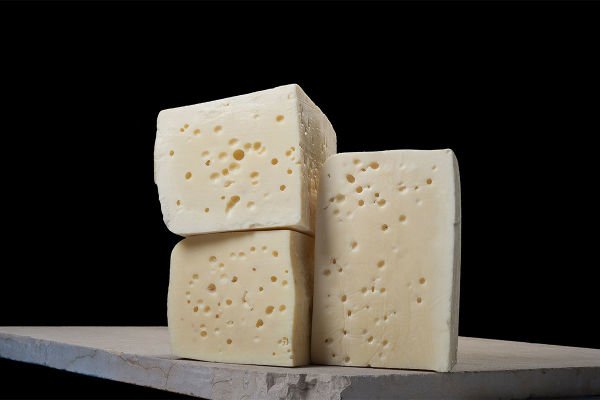 Mihaliç (Kelle) Peyniri 500 Gr Orta Tuzlu