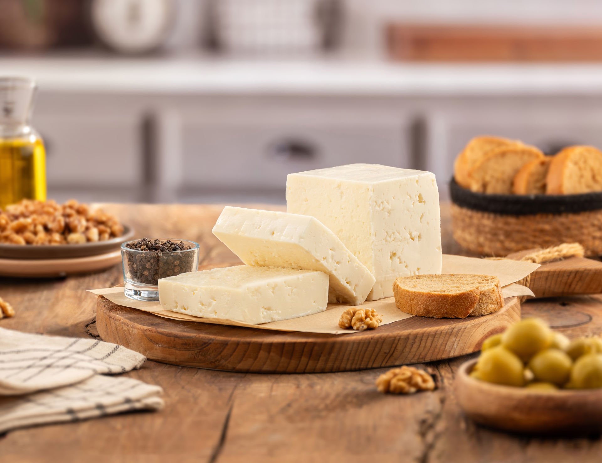 Tam Yağlı Klasik Sert Beyaz Peynir 650 Gr